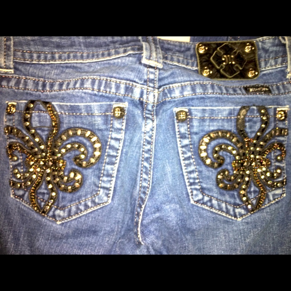 Miss Me Skinny Jeans with bling!